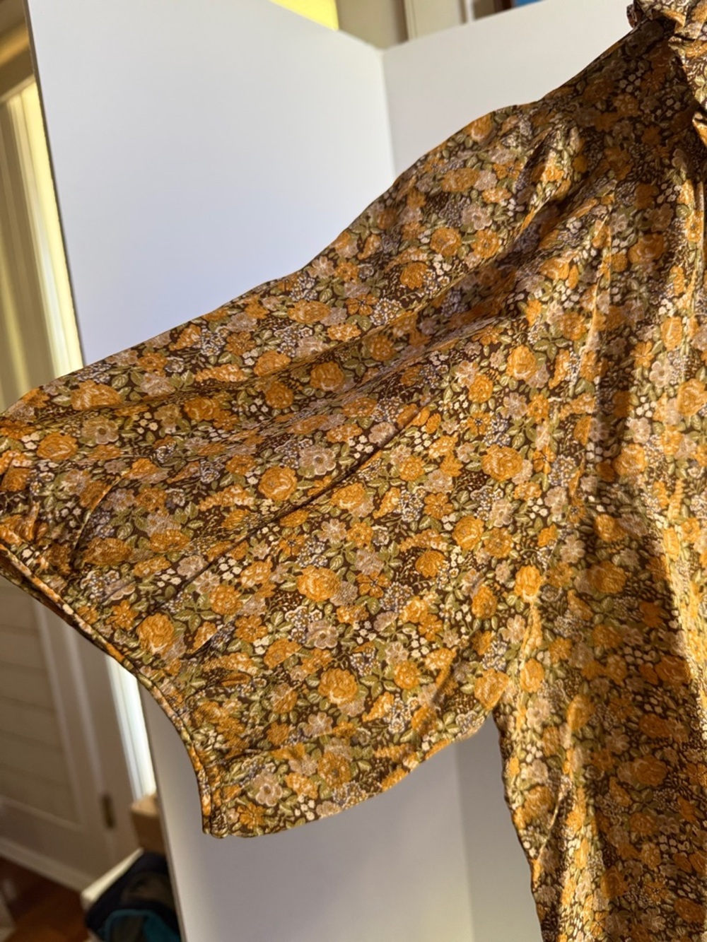 Doen silk blouse - Picture 2 of 5